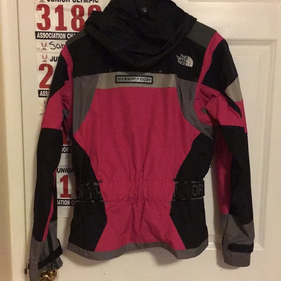 North face steep tech pink jacket - Picture 2 of 3